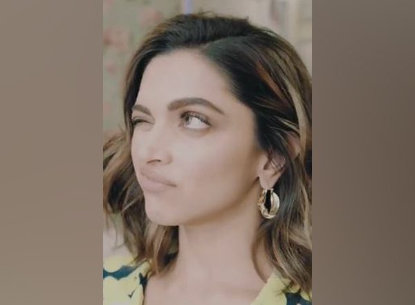 Entertainment News | Deepika Padukone Pulls a Prank on Her Hairstylist