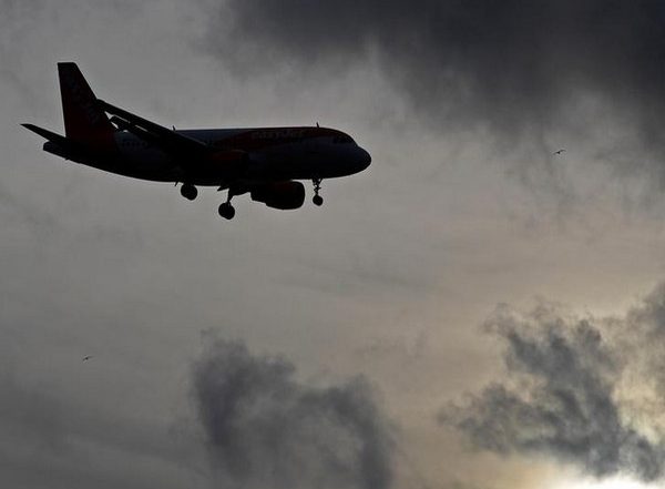 World News | Cancellation of Foreign Flights Adds to Agony of Pakistani Citizens