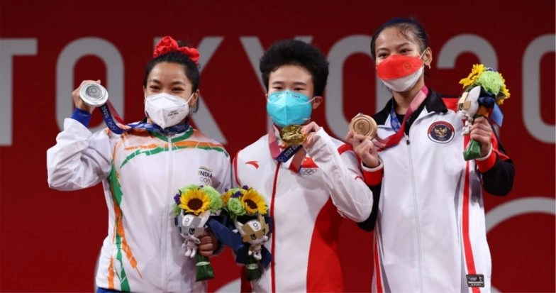 Sachin Tendulkar and Other Indian Athletes Congratulate Mirabai Chanu After Her Silver Medal 