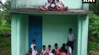 India News | Students in Odisha's Ganjam Face Difficulties in Attending Online Classes Due to Lack of Smartphones, Network Issues