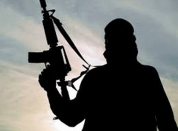 India News | Two Terrorists Killed in J-K's Pulwama; AK, M4 Rifles Recovered