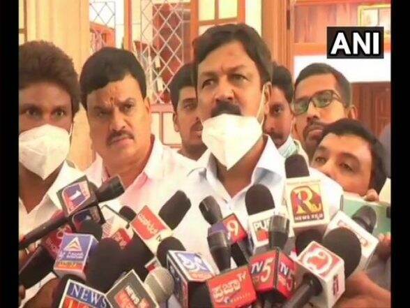 Karnataka Sex Tape Case: SIT Submits Report Involving Former Minister Ramesh Jarkiholi to Karnataka High Court