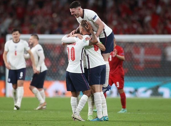 Sports News | Euro 2020: UEFA Fines English FA After Fans Break Disciplinary Code in Denmark Tie