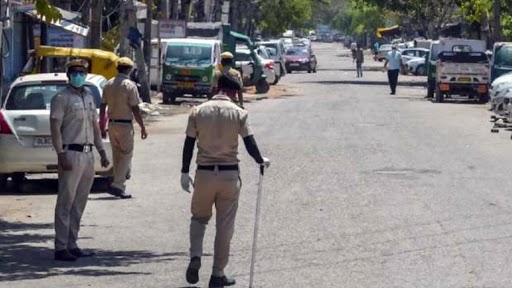 Drunk Goons Bump Into Cops on Badobast Duty in Nagpur After Losing Way, Arrested With Pistol and Cartridges