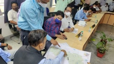 India News | Bengaluru: BBMP Chief Commissioner Instructs Officials to Expedite Repair Works in Peenya Industrial Area