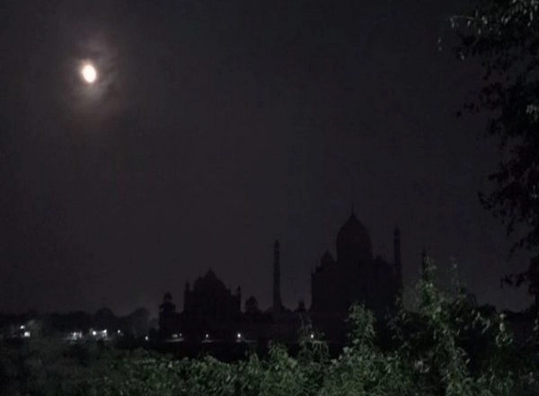 India News | Taj Mahal Re-opens for Night Viewing After 1.5 Years