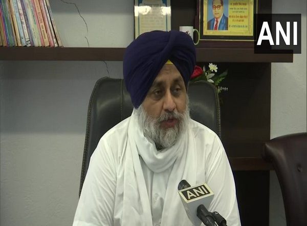 India News | Home Ministry Rejects Sukhbir Badal's Claim, Says No Proposal to Divest Punjab Governor of Role as Chandigarh Administrator
