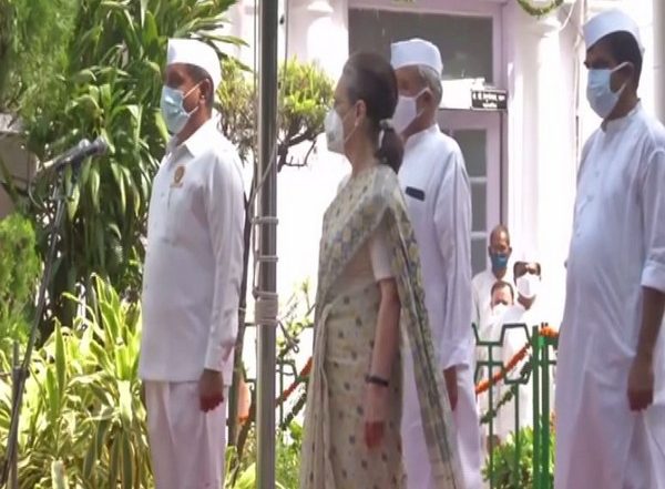 India News | Sonia Gandhi Hoists National Flag at AICC Headquarters in Delhi