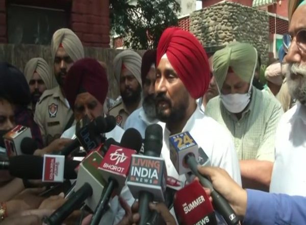 Punjab Congress Crisis: Five-Member Delegation of State Ministers To Meet Party High Command in New Delhi