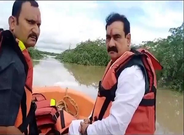 India News | IAF Helicopter Airlifts MP Home Minister from Flood-hit Village in Datia