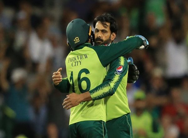 WI vs PAK, 2nd T20I: Mohammad Hafeez, Babar Azam Shine For Visitors in Thrilling Seven-Run Win