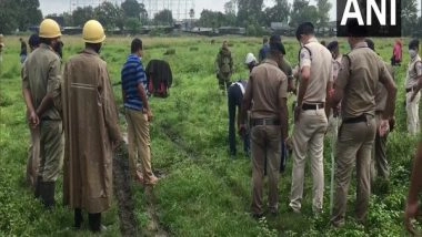 India News | CID Bomb Squad Defuses Suspected Country-made Bomb in WB