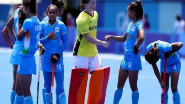 Sports News | Tokyo Olympics: Odisha CM Naveen Patnaik Speaks to Women's Hockey Team, Congratulates Them on Quality Show