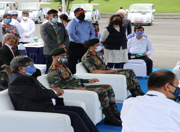 India News | Chief Army Narvane Visits Southern Command, Reviews Operational Situation