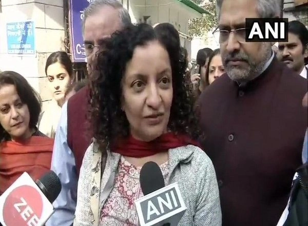 India News | Delhi HC Issues Notice to Journalist Priya Ramani on MJ Akbar's Appeal