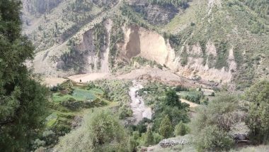Landslide in Lahaul-Spiti Blocks Chandrabhaga River's Flow, Poses Serious Threat to 11 Villages (Watch Video)