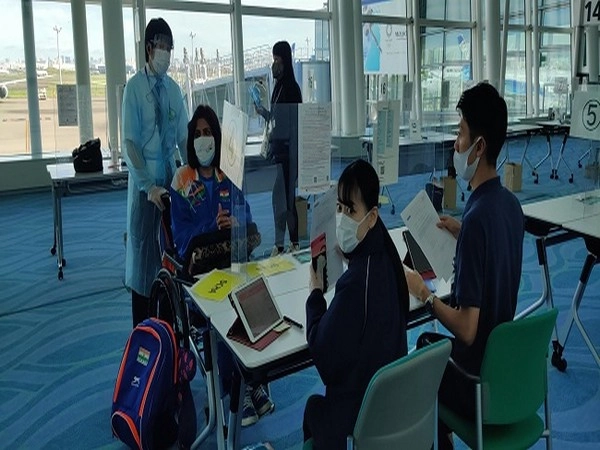 Sports News | Paralympics: PCI Chief Deepa Malik, Dy Chef De Mission Arhan Bagati Arrive in Tokyo