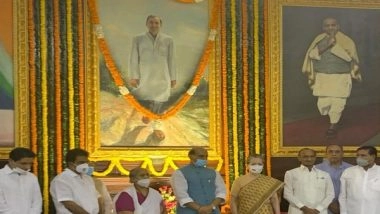 India News | Rajnath Singh Pays Tribute to Rajiv Gandhi on His 77th Birth Anniversary