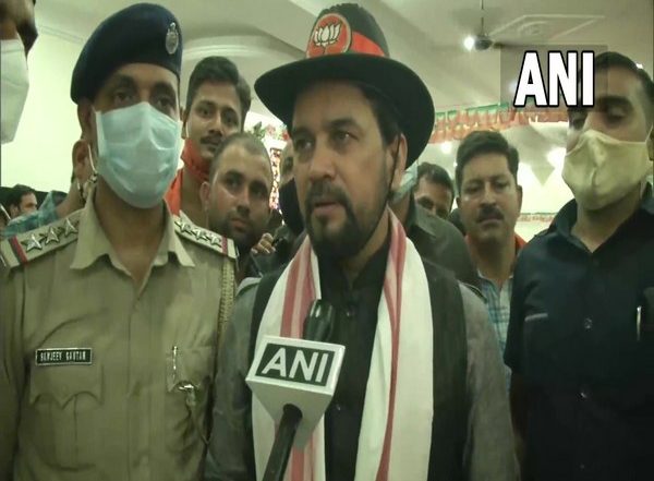 India News | Mehbooba Mufti Has a Habit to Make Comments That Are Not in Interests of Nation, Says Anurag Thakur