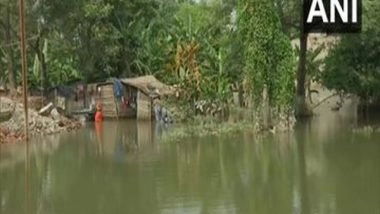India News | Bihar: Floods Leave People Displaced in Hajipur, Damage Crops in Saran