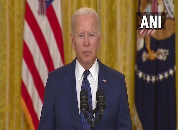 World News | US Has Reason to Believe ISIS-K Leaders Behind Kabul Attacks: Biden