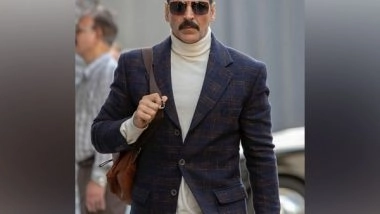 Entertainment News | Akshay Kumar: Had Watched 'Amar Akbar Anthony' in Theatre by Buying Ticket in Black