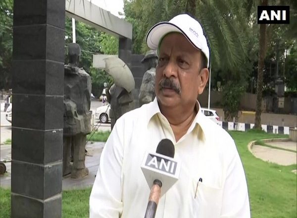 IMA Scam: ED Raids Former Congress Minister Roshan Baig's Residence