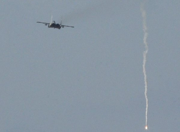World News | Israeli Fighter Jets Strike Gaza in Response to Incendiary Balloons