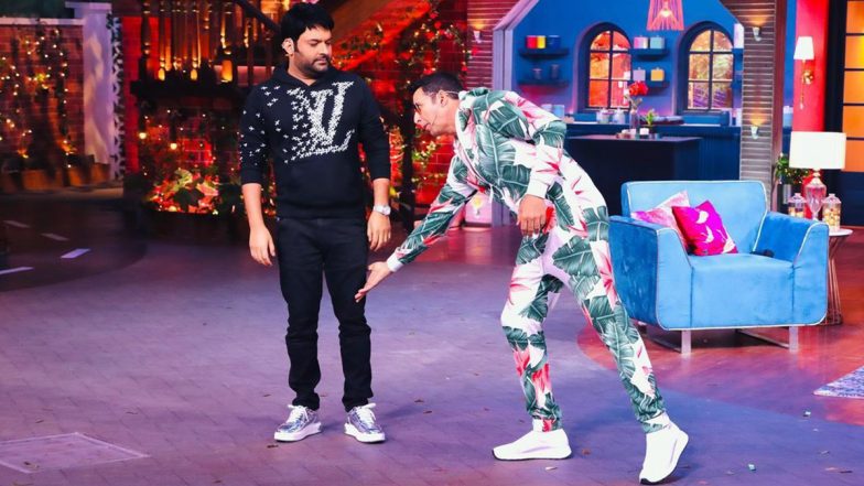 The Kapil Sharma Show: Kapil Sharma Shares a Picture With Akshay Kumar As He Arrives on the Sets of His Talk Show