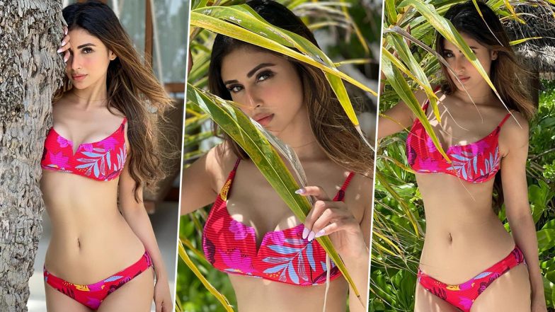 Mouni Roy Flaunts Her Hourglass Figure As She Poses in a Floral Bikini (View Pics)