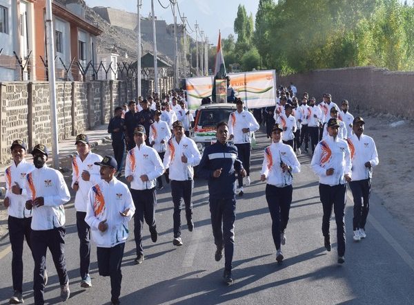 India News | 'Run for Fun' Organised in Leh to Commemorate India's Victory in 1971 War with Pakistan