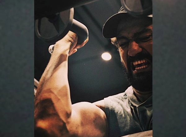 Entertainment News | Vicky Kaushal Gives a Glimpse of His Intense Workout Routine