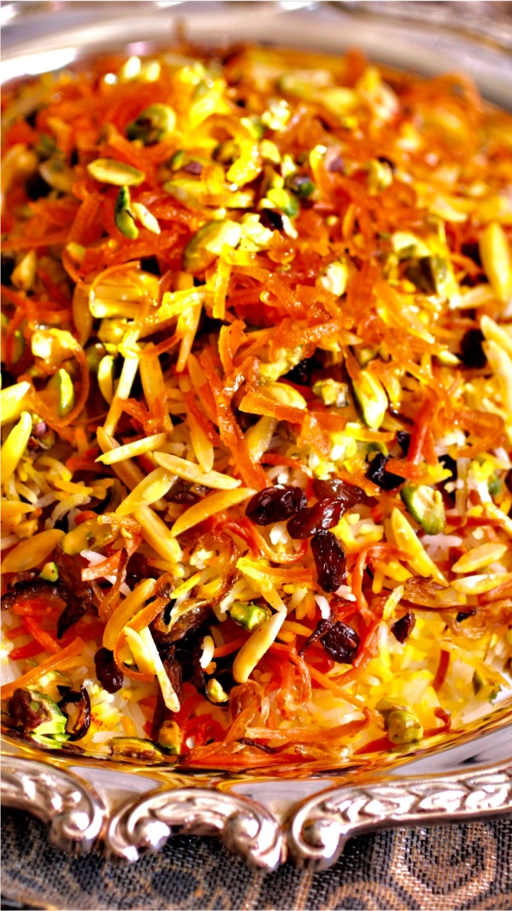 Parsi New Year 2021: From Patrani Macchi to Shirin Polo, Traditional Recipes Are Must Eat on Navroz