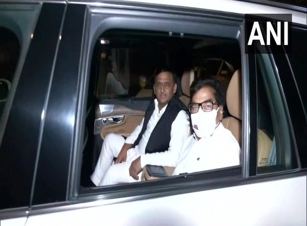 India News | Dinner Diplomacy of G-23, Opposition Top Brass at Sibal's Residence, Calls for Unity Against BJP