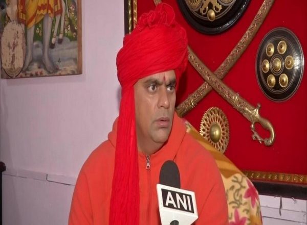 India News | Hindu Mahasabha Condemns Pakistan Temple Attack, Calls for Economic, Social Boycott of Country