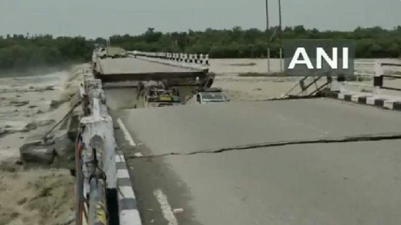 Uttarakhand: Jakhan River Bridge Collapses on Ranipokhari-Rishikesh Highway in Dehradun (Watch Video)