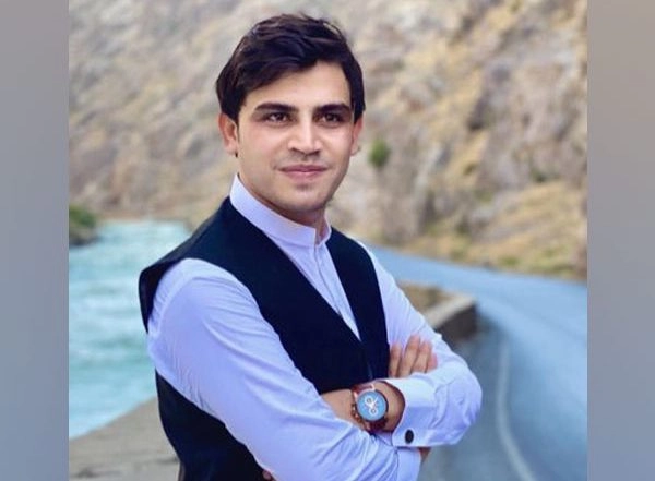 World News | Tolo News Reporter, Cameraman Beaten Up by Taliban in Kabul