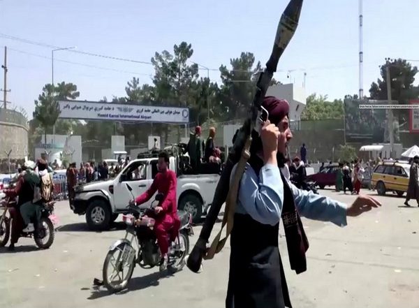 World News | People in Kabul Facing Difficulties Due to Soaring Prices, Suspension of Banking Services