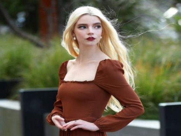 Anya Taylor-Joy Opens Up About Handling a Frightening Paparazzi