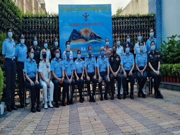 Indian Air Force Organises All-Women Mountaineering Expedition to Mt Manirang
