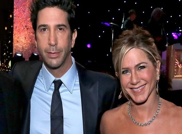 Entertainment News | 'Friends' Stars Jennifer Aniston, David Schwimmer Rumoured to Be Dating