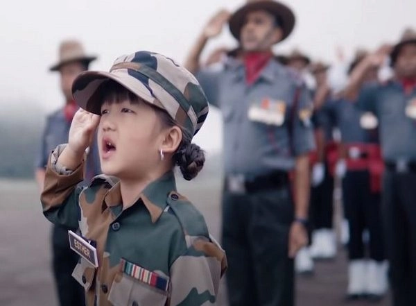 Entertainment News | 5-year-old Mizoram Girl Singing National Anthem in Army Uniform with Soldiers a Hit on Social Media