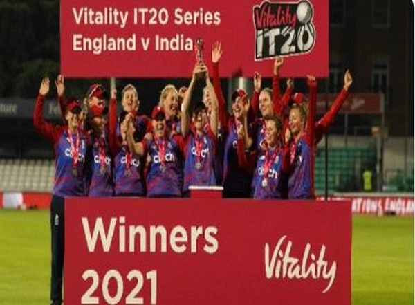 Sports News | England Women Call Up Bouchier, Dean for T20I Series Against New Zealand