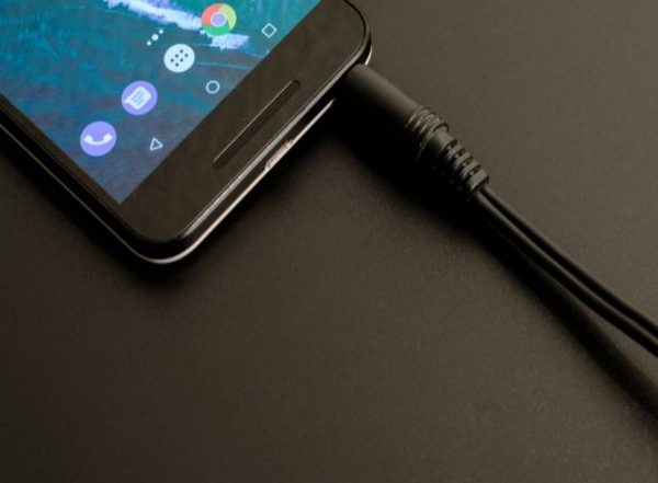 Tech News | Google's Pixel 6 to Roll out Without Charger