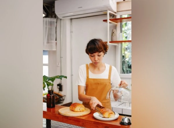 Lifestyle News | Study Finds We Are Less Likely to Perceive Smells of Food That Relate to Recent Meal
