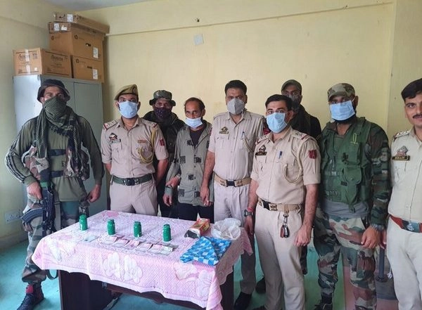 India News | Man Held with Explosives in J-K's Poonch