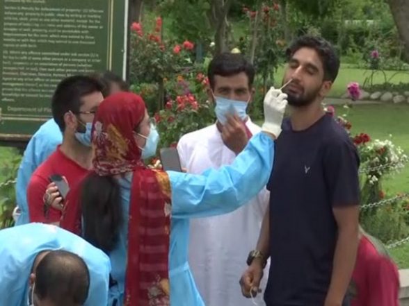 Jammu and Kashmir: COVID-19 Test Facilities for Tourists Set Up at Entry Gates of Mughal Gardens