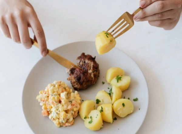 Lifestyle News | Study Shows Adolescents Who Eat Potatoes Have Higher Quality Diets