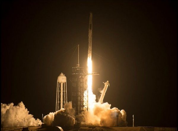 Elon Musk’s SpaceX Rocket on Course to Hit the Moon After Seven Years