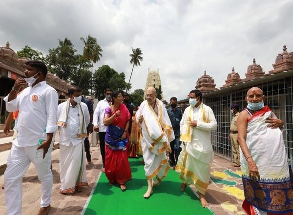 India News | Amit Shah Visits Andhra's Sri Mallikarjuna Jyotirlinga, Prays for Progress, Prosperity of Country